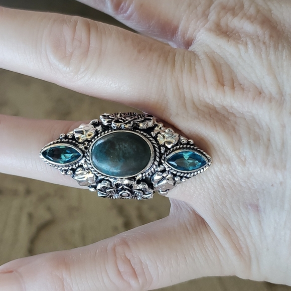 New Chrysocolla and Blue Topaz 925 Silver Statement Ring. - Picture 3 of 12